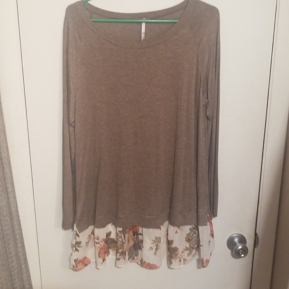 Long sleeve shirt